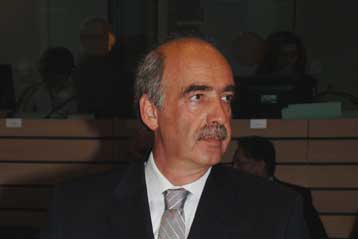 Δεν αποκλείουμε τίποτα στην επιλογή μαχητικών 4ης γενιάς, δηλώνει ο Ευ.Μεϊμαράκης