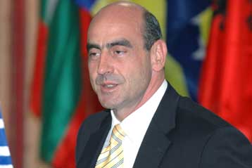 Υπέρ ευρωπαϊκού συστήματος προστασίας πνευματικών δικαιωμάτων τάχθηκε ο Γ.Βουλγαράκης