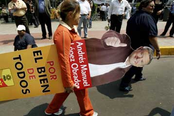 Πολιτικές κόντρες στο Μεξικό λόγω του αμερικανικού φράκτη κατά της λαθρομετανάστευσης