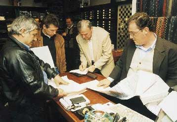 Μεγάλο αριθμό εικονικών φορολογικών στοιχείων για το 2003 εντόπισε η Εφορία