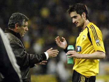 Ευτυχισμένος που παίζει στην ΑΕΚ δηλώνει ο «Λύμπε»