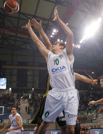 Στον τελικό με δύο sweep (5-0) ο Παναθηναϊκός, 79-72 τον Αρη