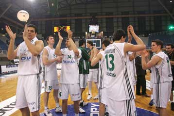 Στους τελικούς με sweep 5-0 ο Παναθηναϊκός, ο Ολυμπιακός προηγείται του Αμαρουσίου