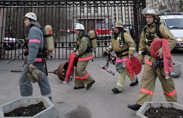 Οκτώ νεκροί από πυρκαγιά σε ξενώνα του ρωσικού υπουργείου Αμυνας