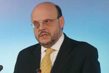 Καλυμμένη η κυβέρνηση από τις δηλώσεις Πολύδωρα για τους Πακιστανούς