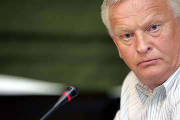 Ο Αγγλος Κολμ Τόουλ θα είναι ο άμεσος συνεργάτης του Μπάκε στον «πράσινο» πάγκο