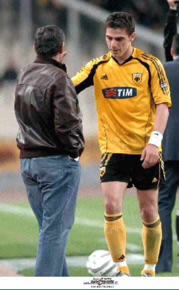 Ο Σάντος θέλει τον Κατσουράνη στη Μπενφίκα και ο ίδιος δεν λέει όχι