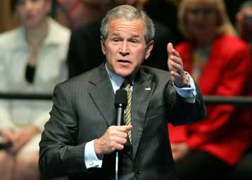 Περισσότερες προκλήσεις «βλέπει» στο Ιράκ ο Μπους παρά τον σχηματισμό κυβέρνησης