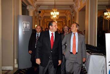 Έλλειμμα 3,3% του ΑΕΠ βλέπει ο ΟΟΣΑ για την ελληνική οικονομία το 2007