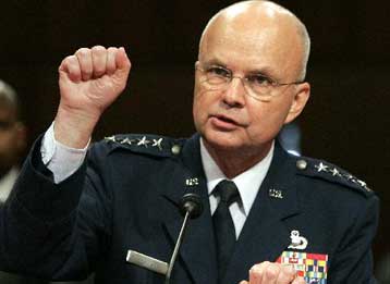 Ανοιξε ο δρόμος για το διορισμό του πτεράρχου Χέιντεν στην ηγεσία της CIA