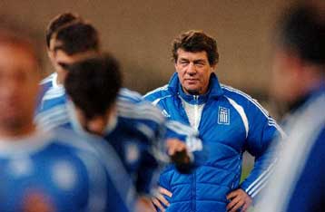 Θα κάνω δοκιμές, αλλά θέλω τη νίκη, δηλώνει ο Ρεχάγκελ εν όψει Αυστραλίας