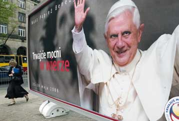 Τετραήμερη επίσκεψη στην Πολωνία πραγματοποιεί ο Πάπας Βενέδικτος