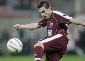 Ανανέωσε για τρία χρόνια ο Κατσιαρός στη Λάρισα