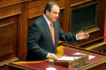 Αυστηρό μήνυμα Καραμανλή προς την Αγκυρα να αναθεωρήσει τη στάση της