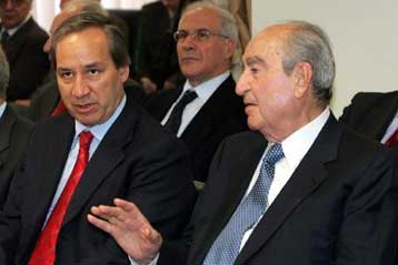 Ενόχληση Αλογοσκούφη από τις δηλώσεις Μητσοτάκη για την οικονομία