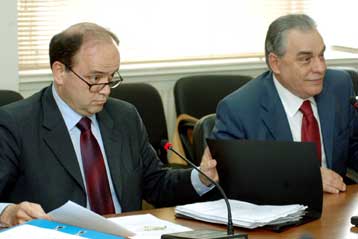 Κρίσιμη τριμερής συνάντηση τη Δευτέρα για τις κλαδικές συμβάσεις των τραπεζών