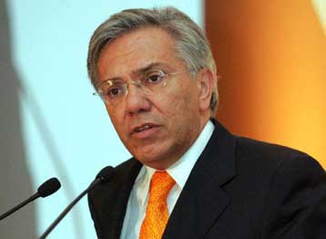 Όταν κριθεί αναγκαία η προσφυγή στη Χάγη, θα γίνει, λέει η Αθήνα