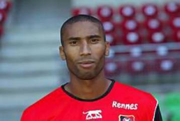 Ουαντού ανακοινώνει ο Ολυμπιακός και συζητά με Σκιλασί, Μπορντόν, Ζε Ρομπέρτο