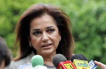 Συζητήσεις προκαλεί η πρόταση Στεφανόπουλου για προσφυγή στη Χάγη