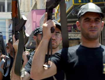 «Χάσιμο χρημάτων» χαρακτηρίζει το δημοψήφισμα Αμπάς η Χαμάς