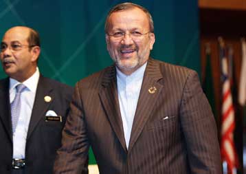 Νέες συνομιλίες για τα πυρηνικά προτείνει τώρα το Ιράν στην ΕΕ