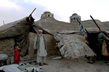 Πολύνεκρες συγκρούσεις αστυνομικών-ανταρτών και απαγωγές στο νότιο Αφγανιστάν