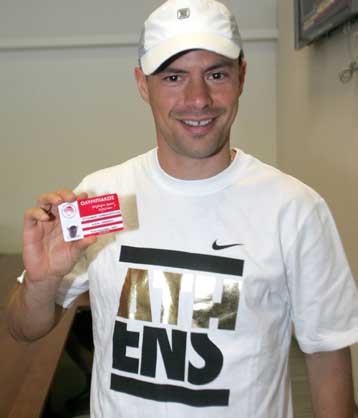 Ολυμπιακός όπως Μπαρτσελόνα είπε ο Stelios ανανεώνοντας την κάρτα μέλους