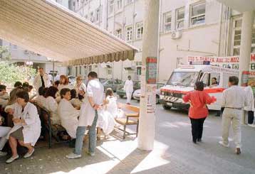Εικοσιτετράωρη απεργία των γιατρών στα δημόσια νοσοκομεία