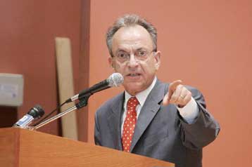 «Λελογισμένες» αυξήσεις στα φάρμακα υπόσχεται ο Δ.Σιούφας