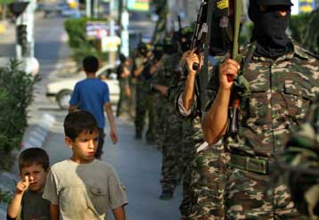 Τρεις τραυματίες σε ανταλλαγή πυρών μεταξύ μελών της Χαμάς και της Φατάχ