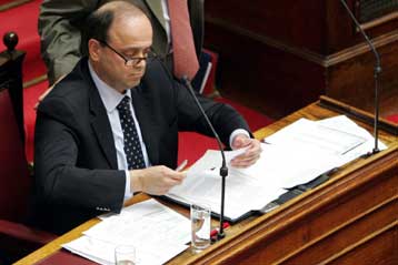 Ρυθμίσεις οφειλών προς ΙΚΑ και άλλα Ταμεία σε μίνι ασφαλιστικό νομοσχέδιο