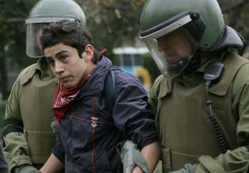 Δεύτερη μέρα διαδηλώσεων φοιτητών, μαθητών στους δρόμους της χιλιανής πρωτεύουσας