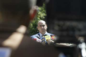 Δυσφορία Βουλγαράκη για το αρνητικό κλίμα εναντίον του από μερίδα των ΜΜΕ