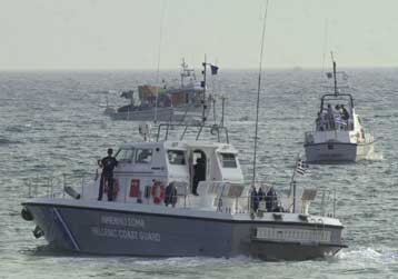 Ένας νεκρός από τη σύγκρουση φορτηγού πλοίου με δεξαμενόπλοιο στην Ύδρα