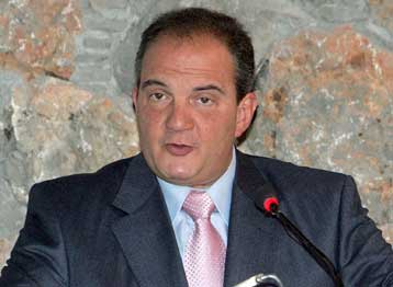 Ικανοποίηση Καραμανλή για την πορεία των έργων στο Πέταλο του Μαλιακού