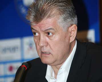 «Αυτοί που αποκαλούνται σωτήρες του ΠΑΟΚ θα έπρεπε να ντρέπονται» υποστήριξε ο B. Γκαγκάτσης