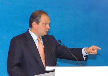 Σεβασμό στο ευρωπαϊκό κεκτημένο συνιστά ο Κ.Καραμανλής στους «νεοφώτιστους» της ΕΕ