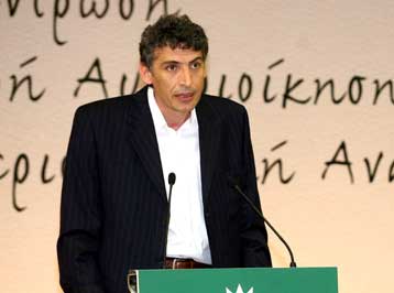 Δέσμευση για εξάντληση της θητείας του δίνει ο Παναγιώτης Φασούλας