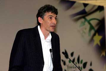 Πειραιάς και Θεσσαλονίκη προβληματίζουν τη Νέα Δημοκρατία