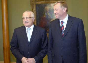 Πολιτικό αδιέξοδο στην Τσεχία με τη Βουλή μοιρασμένη μετεκλογικά στα δύο