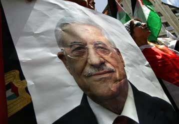 Αποφασισμένος να προχωρήσει στη διεξαγωγή δημοψηφίσματος ο Μαχμούντ Αμπάς