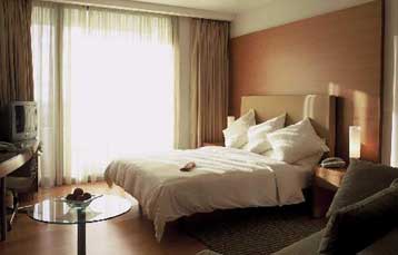 Αύξηση στην πληρότητα των ξενοδοχείων της Αθήνας τον Απρίλιο