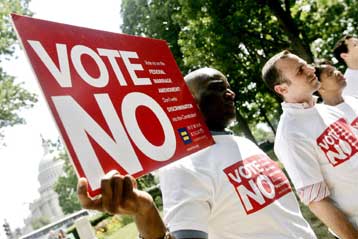 Μπλόκο από τη Γερουσία των ΗΠΑ στην απαγόρευση των γάμων ομοφυλόφιλων