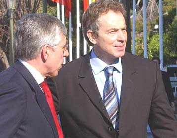 «Χρησμός» Τζακ Στρο για το διάστημα που ο Τόνι Μπλερ θα παραμείνει πρωθυπουργός