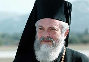 Σε σατανικό σχέδιο αποδίδει τις εις βάρος του κατηγορίες ο πρώην Αττικής Παντελεήμων