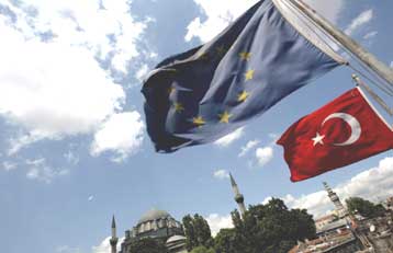 Με αναφορά σε Χάγη και «υποδείξεις» για καλή γειτονία οι «25» προς Τουρκία