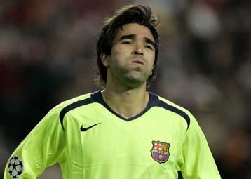 Διαψεύδει η Μπαρτσελόνα τις φήμες για ανταλλαγή Ντέκο – Λάμπαρντ