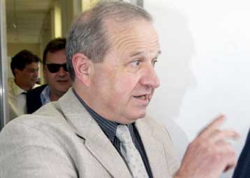 Αισιοδοξία Κατσαρή μετά την απόφαση για το UEFA – Ζητά ενίσχυση από τον Ιβάν Σαββίδη