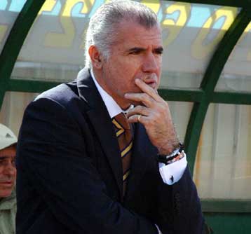 Ο Αναστόπουλος περιμένει τον Ολυμπιακό για Ταραλίδη και Κωστούλα