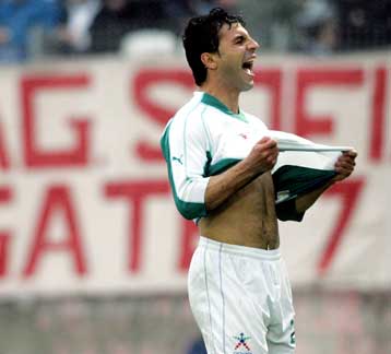 Τον Αλβανό επιθετικό Αλμπάν Μπούσι απέκτησε ο Απόλλων Καλαμαριάς